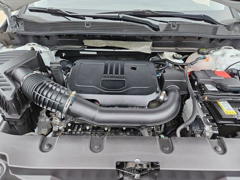 Used 2025 Chevrolet Blazer LT FWD image 23