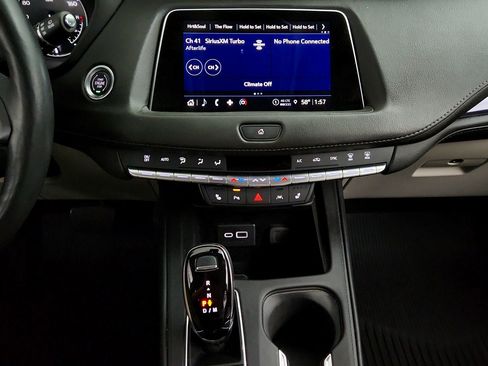 Certified 2023 Cadillac XT4 Luxury w/ Cold Weather Package AWD/4WD image 21
