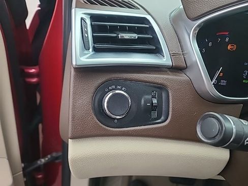 Used 2016 Cadillac SRX Luxury w/ Driver Awareness Package image 11