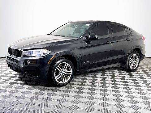 Used 2018 BMW X6 xDrive35i w/ M Sport Package AWD/4WD image 4
