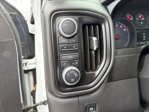Used 2020 GMC Sierra 1500 4x4 Crew Cab w/ Sierra Value Package image 15