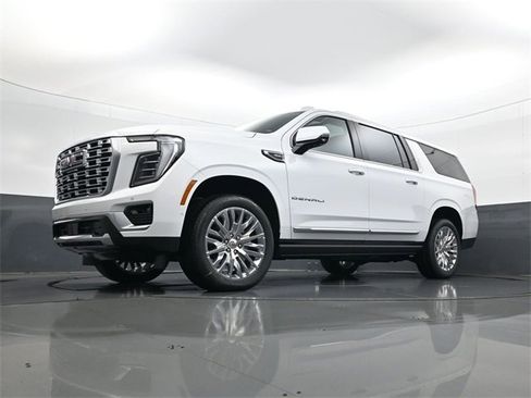 New 2026 GMC Yukon XL Denali image 23