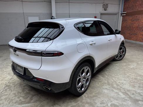 Used 2024 Alfa Romeo Tonale Ti AWD/4WD image 5