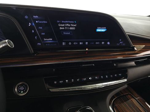 Certified 2024 Cadillac Escalade ESV Premium Luxury AWD/4WD image 28