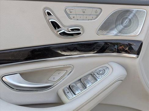 Used 2016 Mercedes-Benz S 550 Sedan image 4