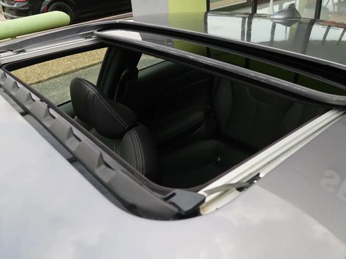 Used 2021 INFINITI Q60 3.0t Luxe w/ Essential Package RWD image 38
