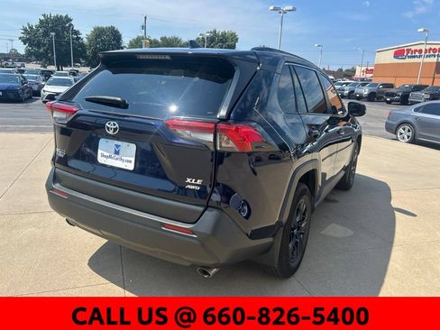 Used 2020 Toyota RAV4 XLE w/ Convenience Package AWD/4WD image 9