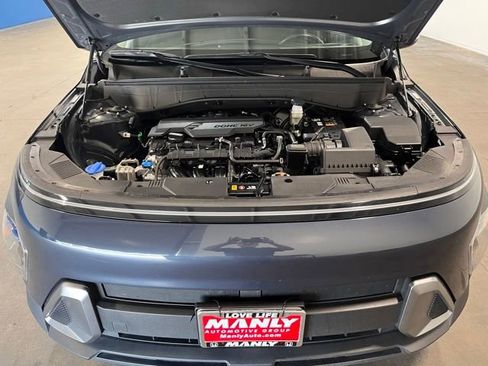 Used 2025 Hyundai Kona SEL image 9