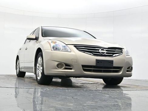 Used 2010 Nissan Altima 2.5 S w/ Premium Audio Pkg image 44