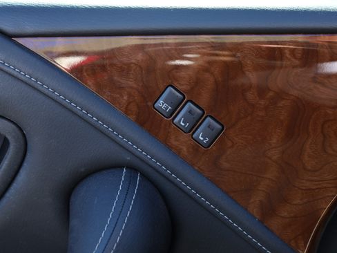 Used 2018 INFINITI QX80 2WD w/ Driver Assistance Package image 40