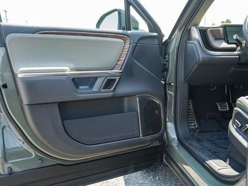 Used 2023 Rivian R1S Launch Edition image 25