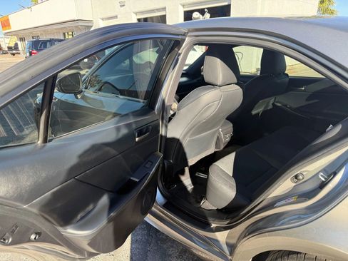 Used 2019 Lexus IS 350 F Sport image 11