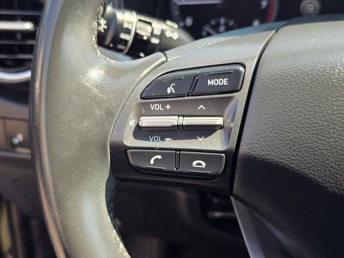 Used 2021 Hyundai Kona Limited AWD/4WD image 32
