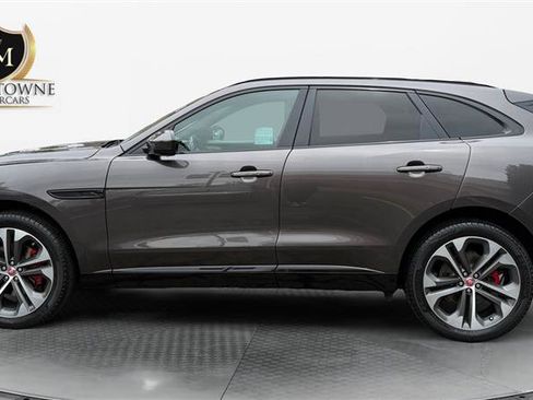 Used 2022 Jaguar F-PACE S AWD/4WD image 2