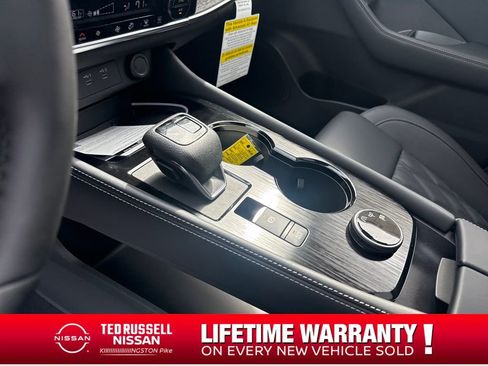 New 2026 Nissan Rogue Platinum image 24