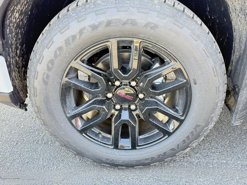 New 2025 GMC Sierra 1500 Elevation w/ Preferred Package image 13