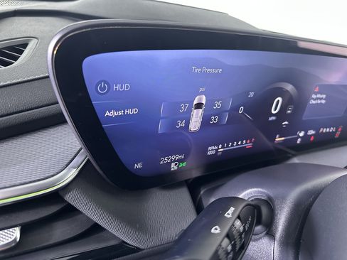 Used 2025 Buick Enclave Sport Touring w/ Power Package image 48