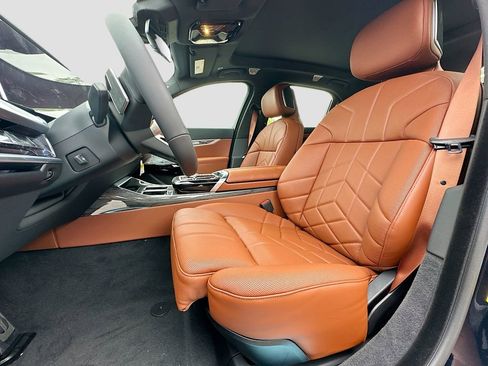 New 2026 BMW i7 xDrive60 AWD/4WD image 22