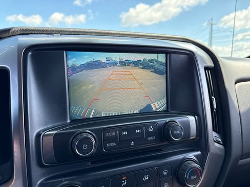 Used 2017 Chevrolet Silverado 1500 LT AWD/4WD image 16