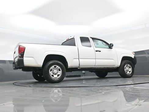 Used 2020 Toyota Tacoma SR image 28