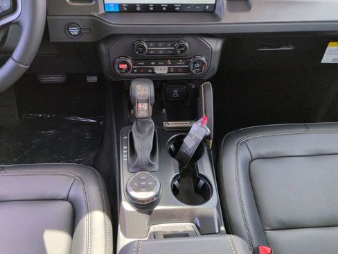 New 2025 Ford Bronco Badlands image 21