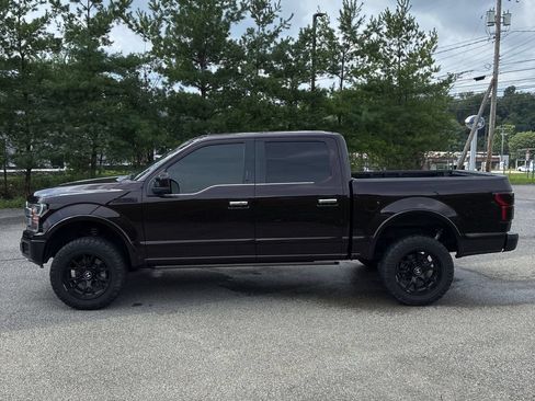 Used 2018 Ford F150 Platinum w/ Equipment Group 701A Luxury AWD/4WD image 2