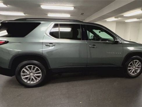 Certified 2023 Chevrolet Traverse LT image 9