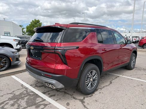 New 2026 Chevrolet Traverse LT AWD/4WD image 3