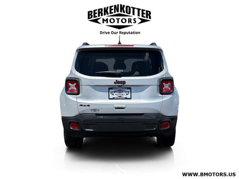 Used 2020 Jeep Renegade Latitude AWD/4WD image 4