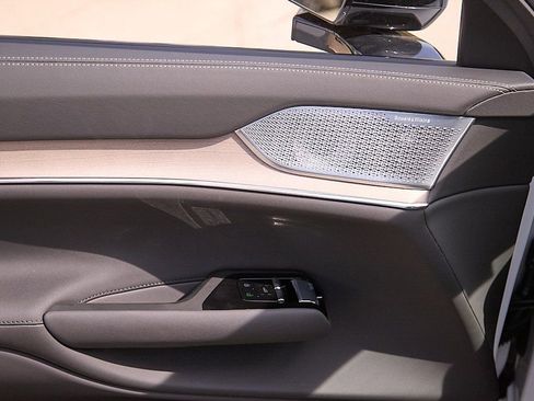 New 2025 Volvo EX90 Ultra image 11