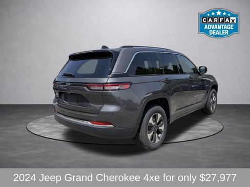 Used 2024 Jeep Grand Cherokee Limited 4xe AWD/4WD image 3
