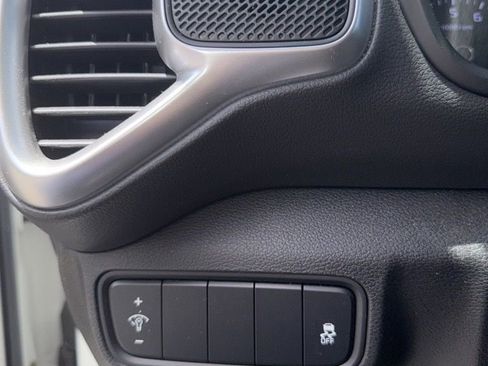 Certified 2021 Kia Soul LX FWD image 17
