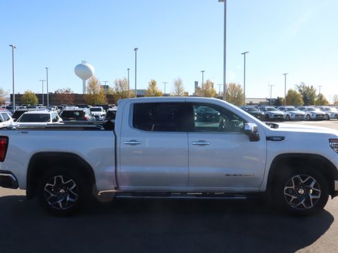Used 2023 GMC Sierra 1500 SLT w/ SLT Premium Plus Package image 8