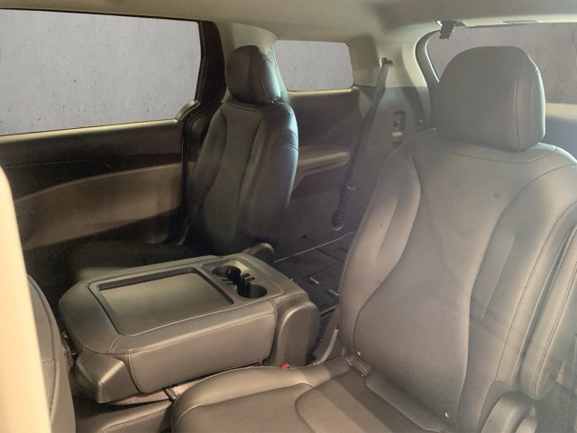 New 2027 Kia Carnival FWD image 11