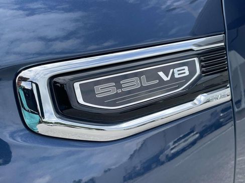 Used 2019 GMC Sierra 1500 SLT w/ SLT Premium Plus Package AWD/4WD image 17