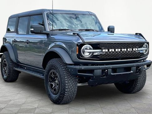 Certified 2024 Ford Bronco Wildtrak AWD/4WD image 12