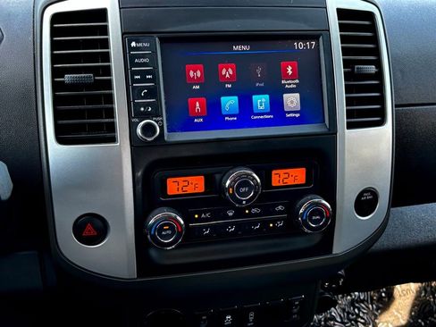 Used 2020 Nissan Frontier SV image 17