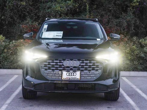 New 2025 Audi Q5 Premium Plus image 2