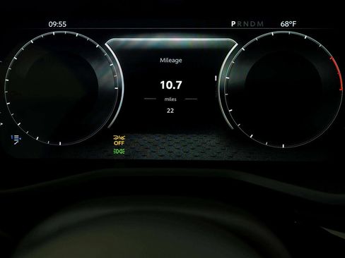 New 2026 Aston Martin DBX S image 28