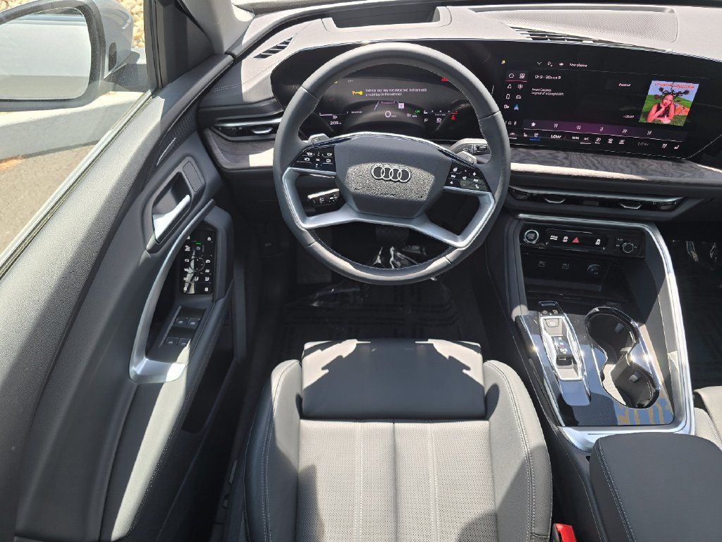 Used 2025 Audi Q5 Premium Plus AWD/4WD image 36