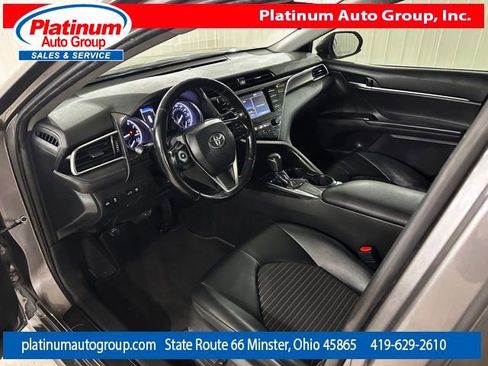 Used 2018 Toyota Camry SE image 10