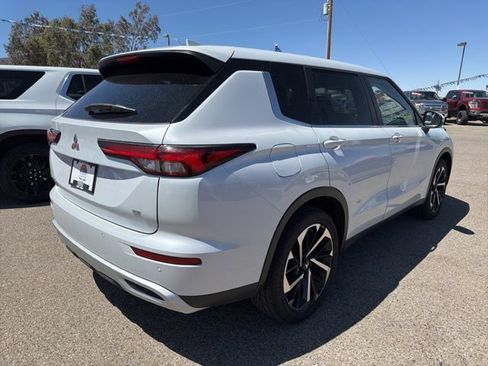 Used 2024 Mitsubishi Outlander SE FWD image 6