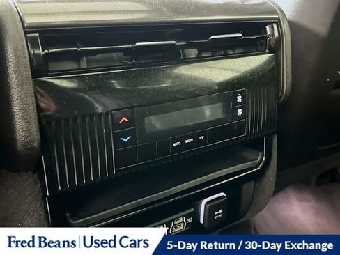 Used 2022 Jeep Wagoneer Series I w/ Premium Group I AWD/4WD image 34