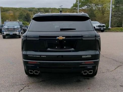 New 2026 Chevrolet Traverse High Country image 7