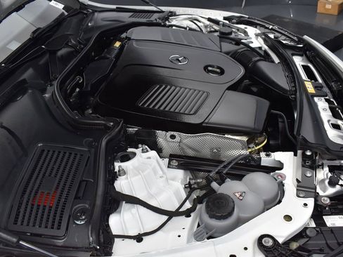 Used 2025 Mercedes-Benz C 300 Sedan image 28