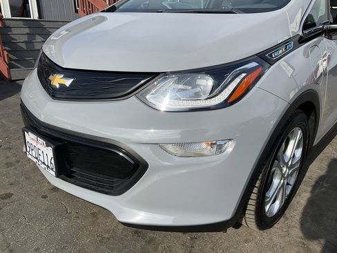 Used 2021 Chevrolet Bolt LT image 84