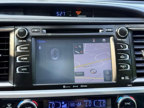 Used 2018 Toyota Highlander XLE FWD image 55