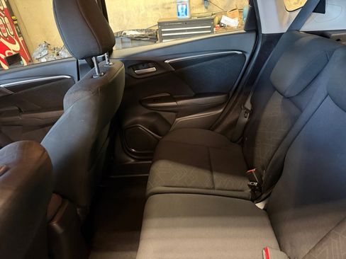 Used 2015 Honda Fit EX image 33