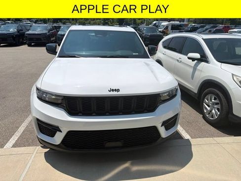 Used 2024 Jeep Grand Cherokee Limited w/ Black Appearance Package AWD/4WD image 2