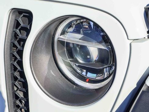 Used 2021 Jeep Gladiator Rubicon image 25